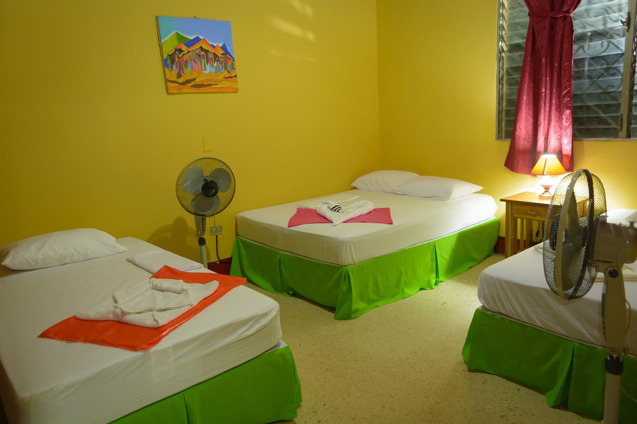 Hostal Fachente León Εξωτερικό φωτογραφία