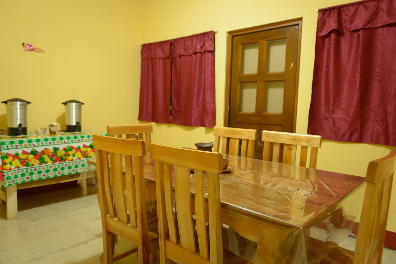 Hostal Fachente León Εξωτερικό φωτογραφία