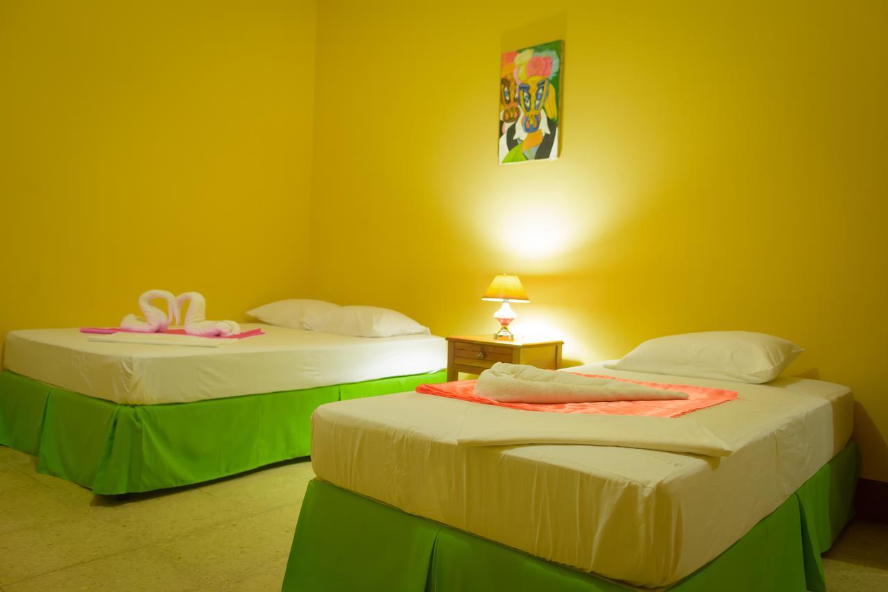 Hostal Fachente León Εξωτερικό φωτογραφία