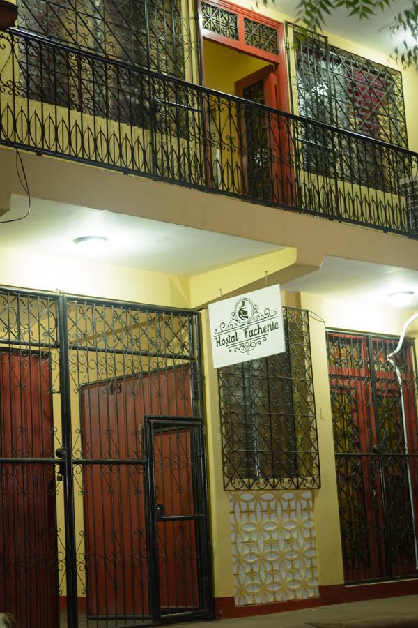 Hostal Fachente León Εξωτερικό φωτογραφία