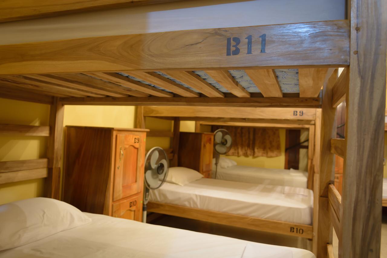 Hostal Fachente León Εξωτερικό φωτογραφία